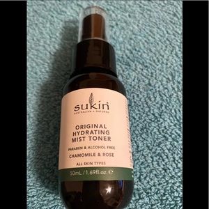 Sukin hydrating mist toner